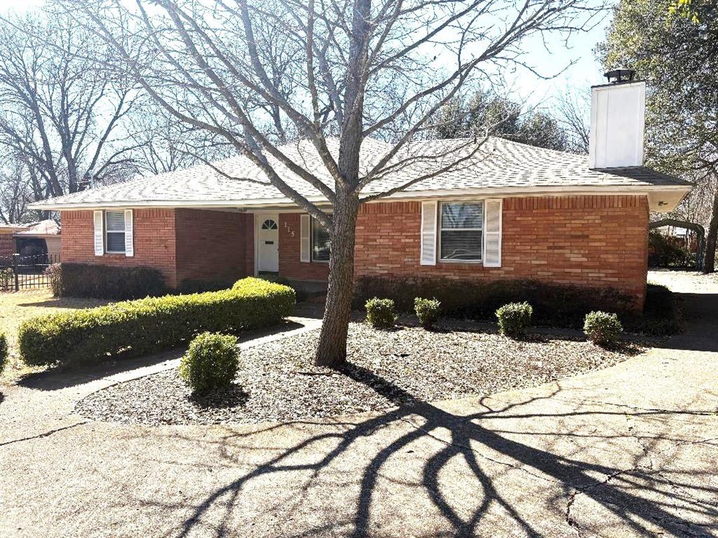 115 N Crest Street Property Photo