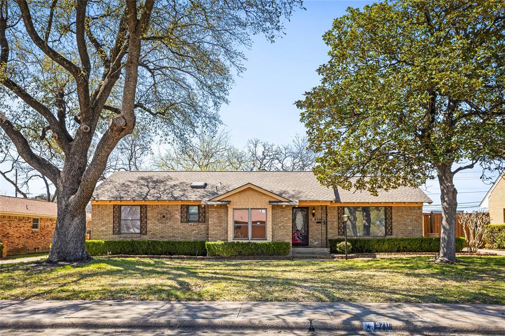 5711 Fox Hill Lane Property Photo