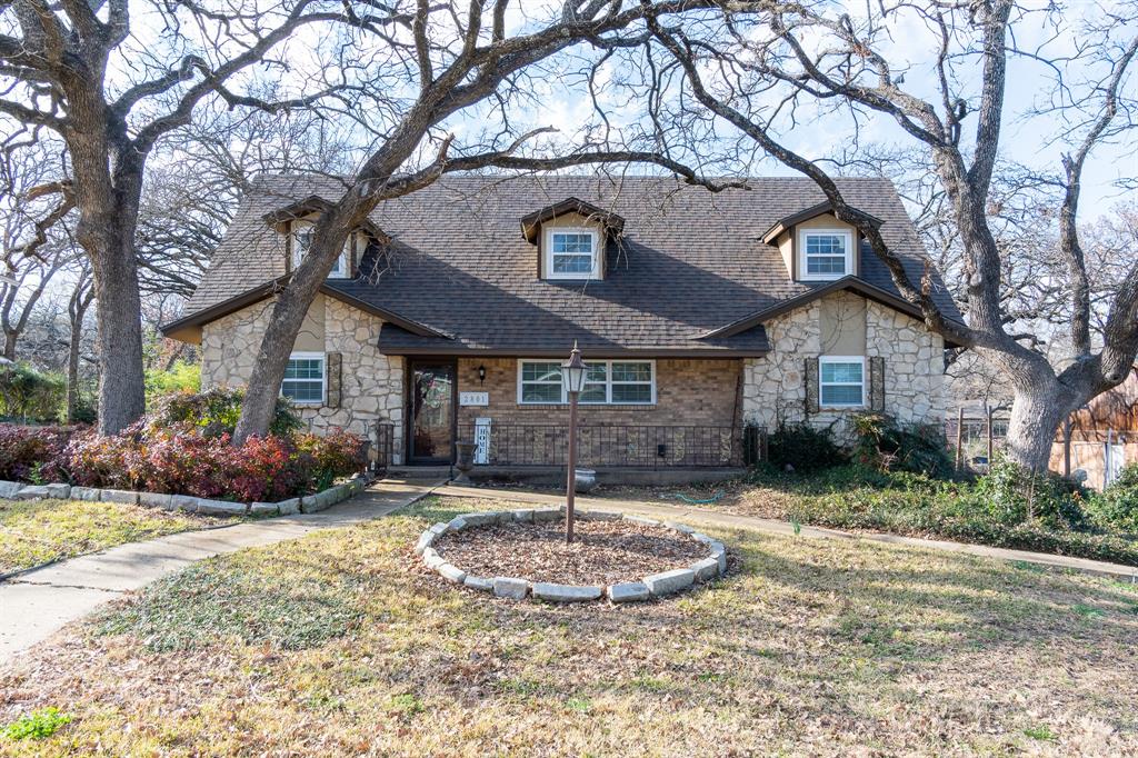 2801 Oak Cliff Lane Property Photo