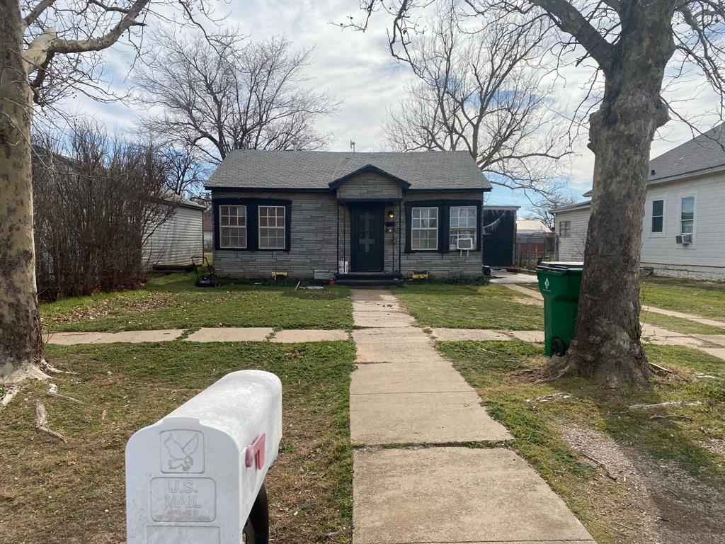 303 W 9th Street Property Photo