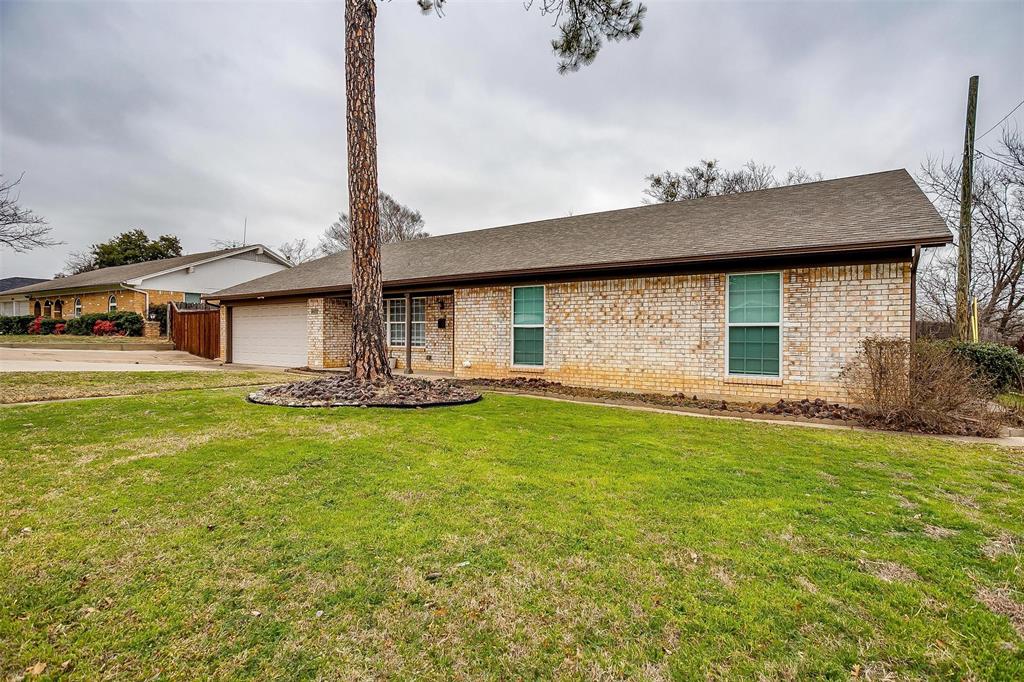 3432 Willowcrest Drive Property Photo