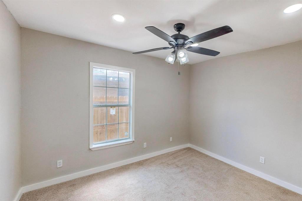 2101 Holland Street Property Photo 19