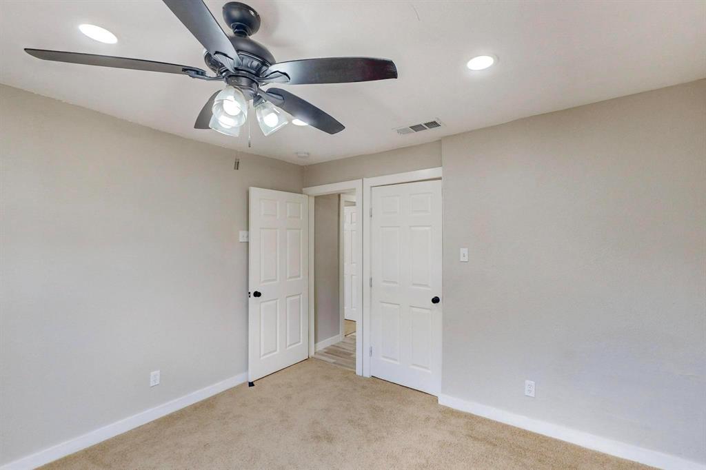 2101 Holland Street Property Photo 23
