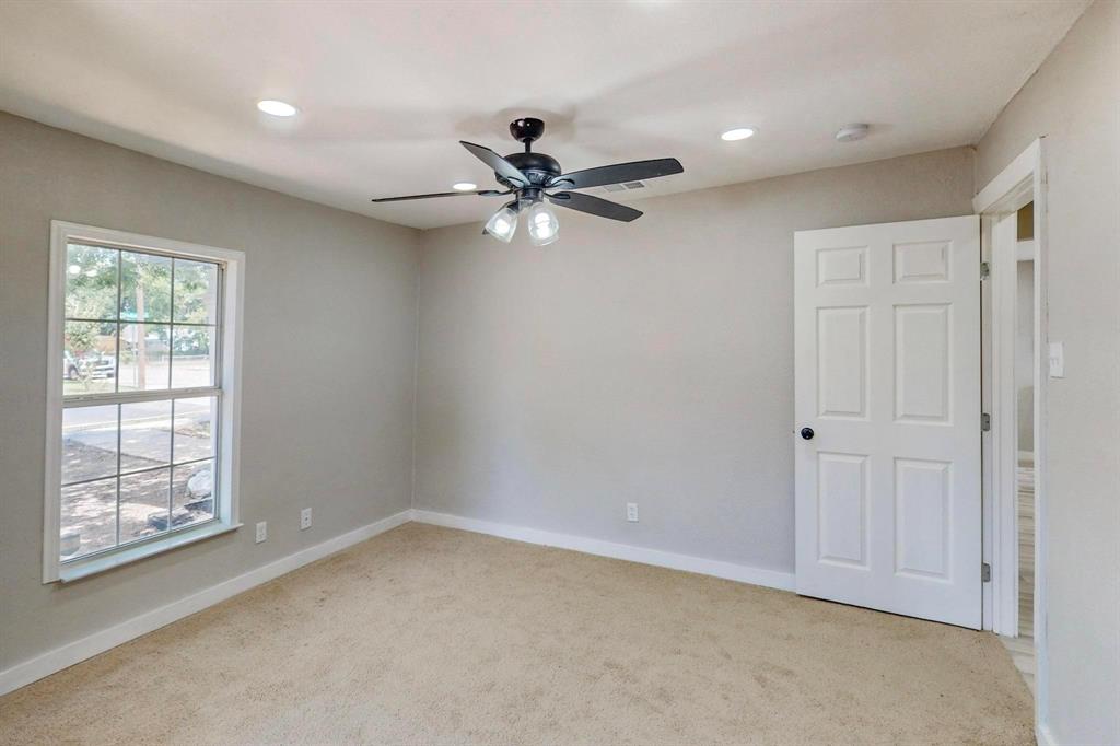 2101 Holland Street Property Photo 25