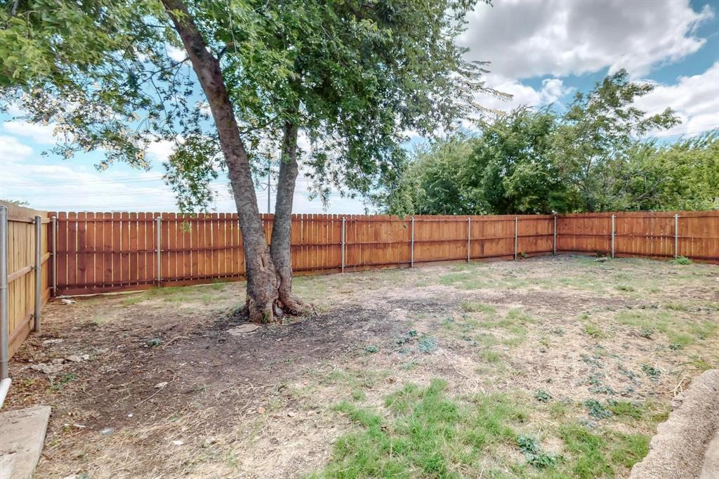 2101 Holland Street Property Photo 33