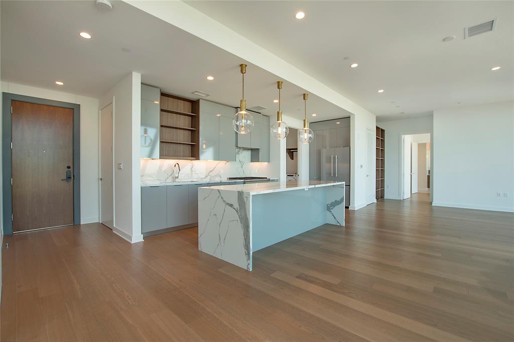 1800 N Field Street Property Photo