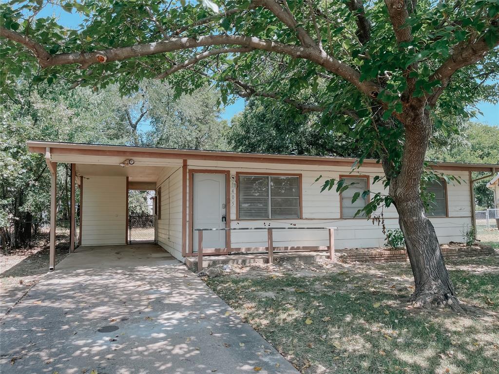 405 Knob Circle Property Photo