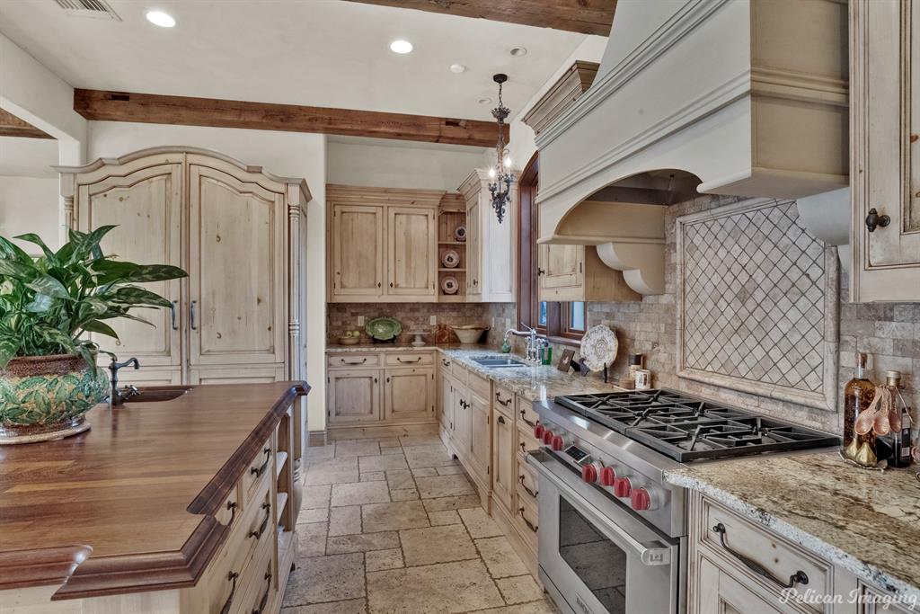 6606 Gilbert Drive Property Photo 8