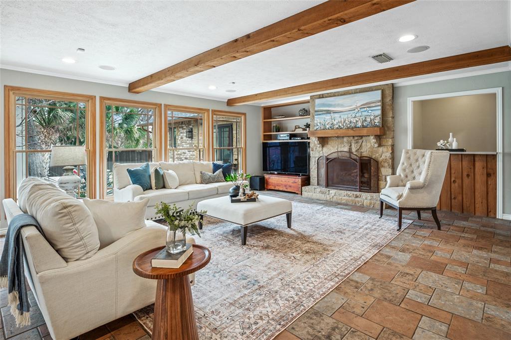 9155 Dunmore Drive Property Photo