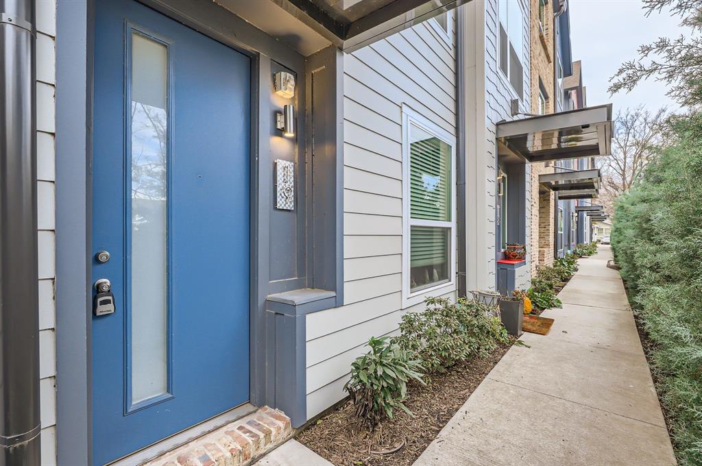 301 E Lamar Street Property Photo