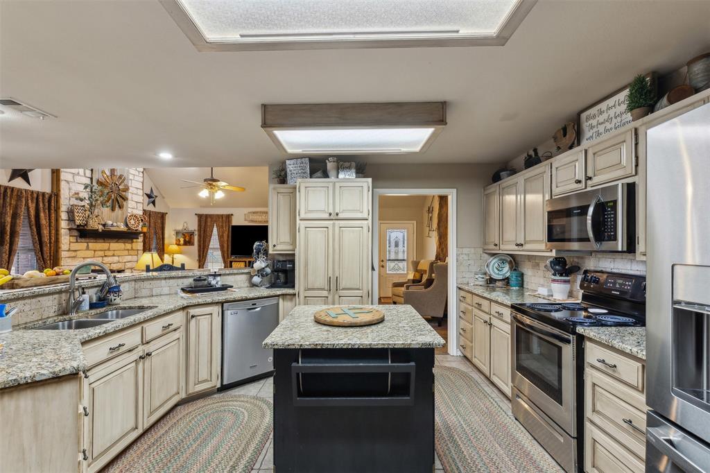 575 Hcr 1430 Property Photo 14