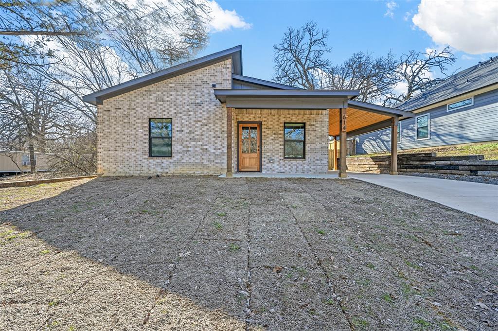 614 E Shepherd Street Property Photo