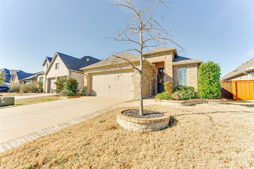 2207 Harlow Lane Property Photo