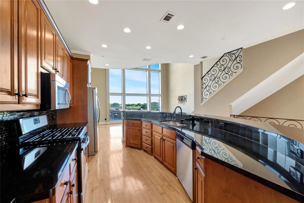 418 Mills Street Property Photo