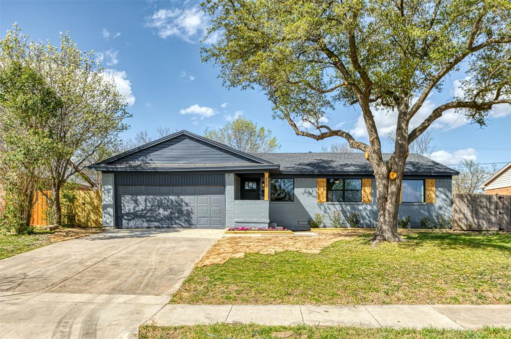 2921 Mark Twain Drive Property Photo