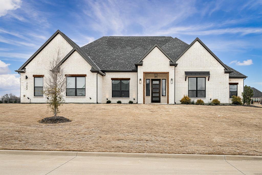 122 Delano Court Property Photo 1