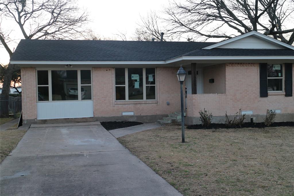 1102 Lorrie Drive Property Photo