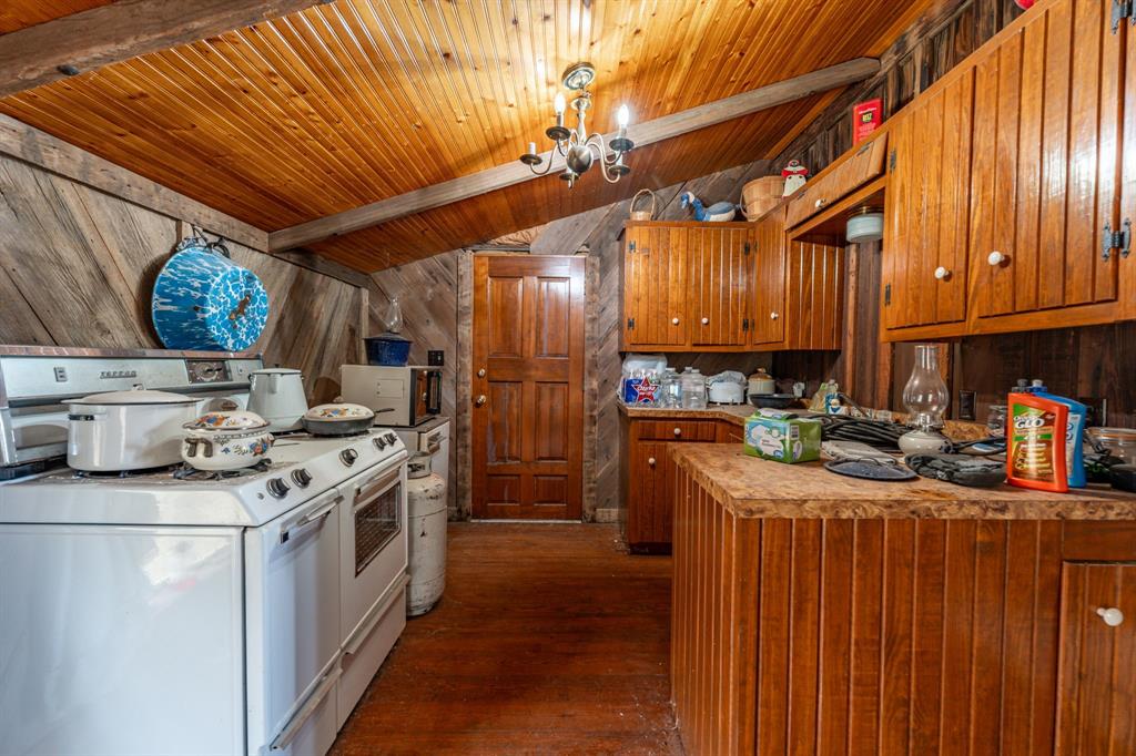 14459 County Road 107 Property Photo 10