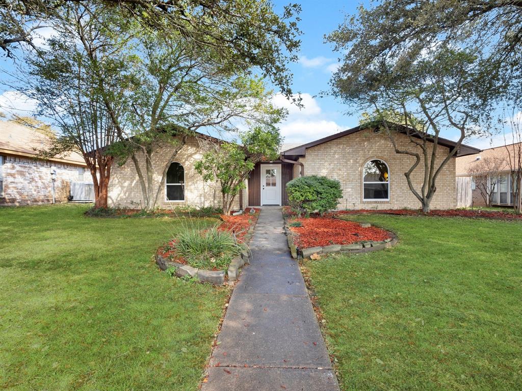 2103 J J Pearce Drive Property Photo