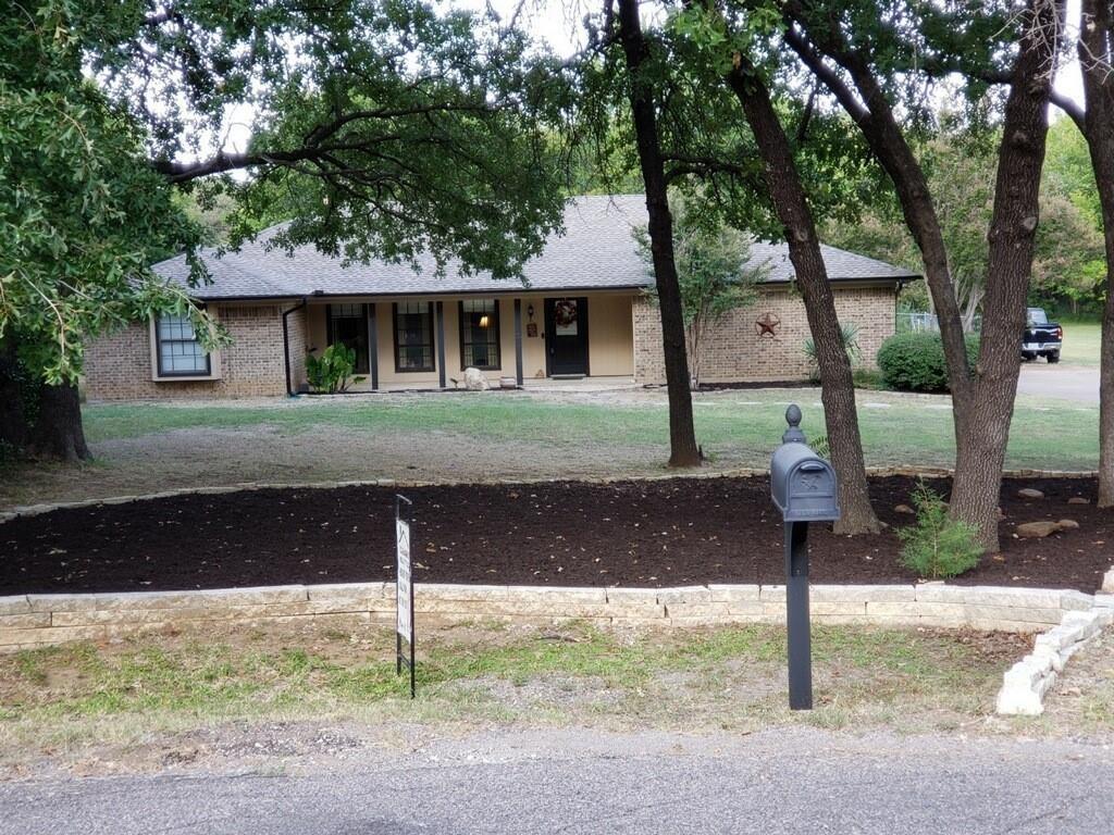 724 Castleman Court Property Photo
