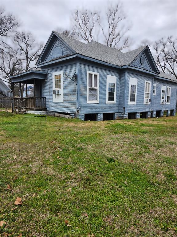 412 Stoner Avenue Property Photo