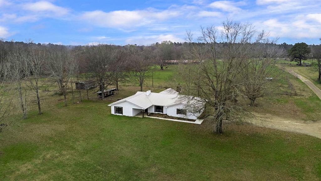 1122 County Road 428 Property Photo