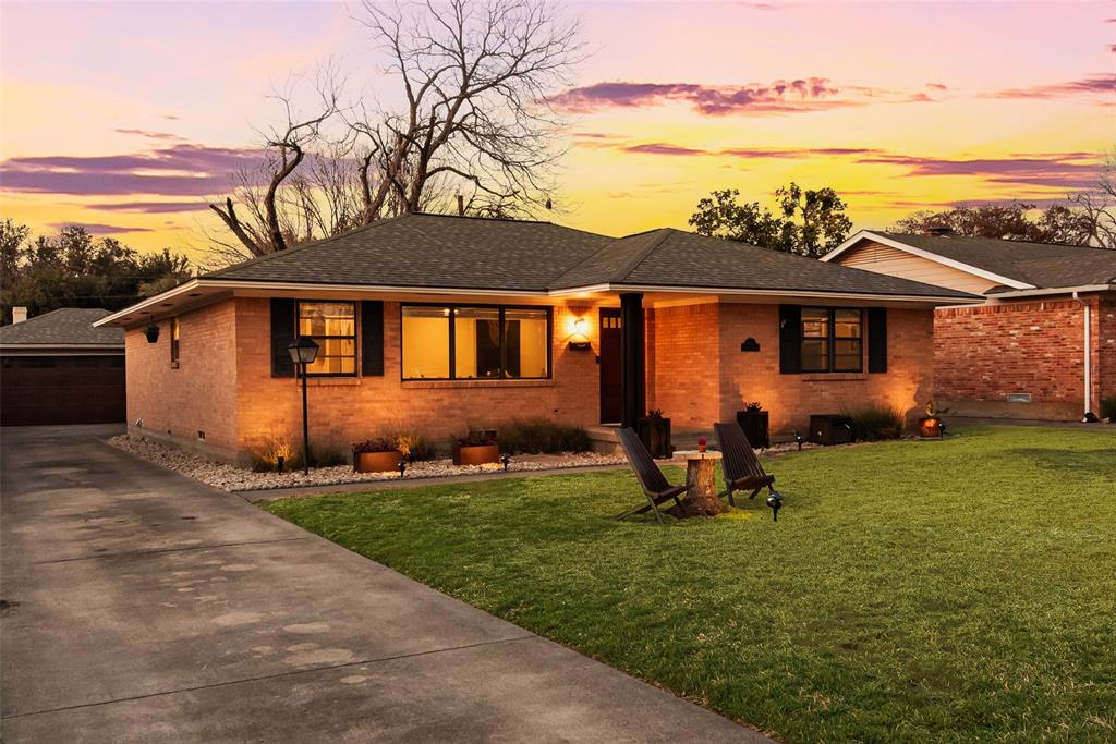 618 Greenleaf Drive Property Photo