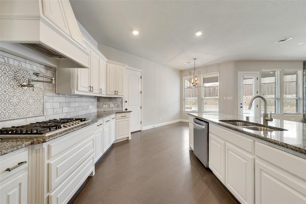 7917 Weatherford Trace Property Photo 7