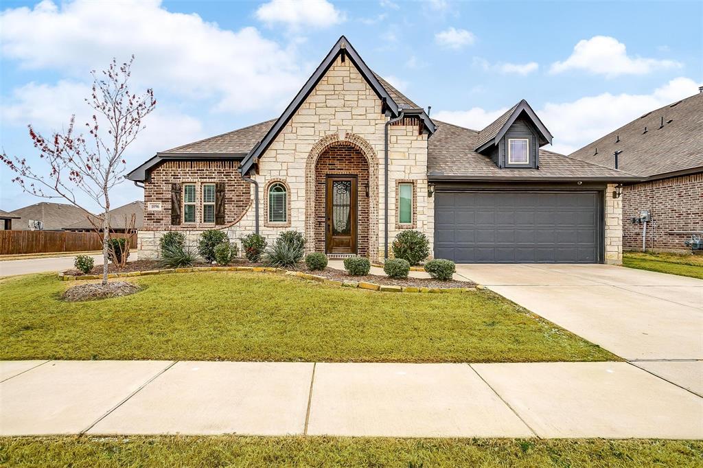 1096 Imperial Eagle Road Property Photo