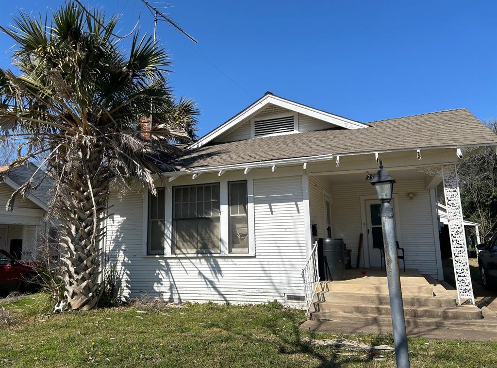 703 Park Drive Property Photo