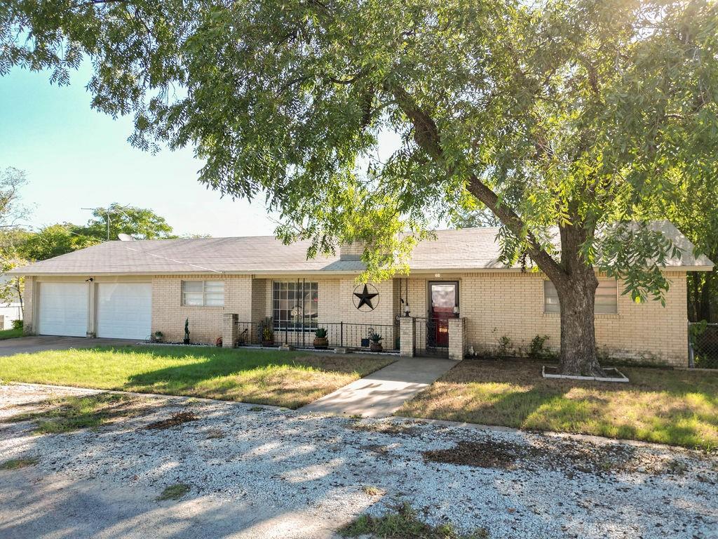 304 N Hall Street Property Photo