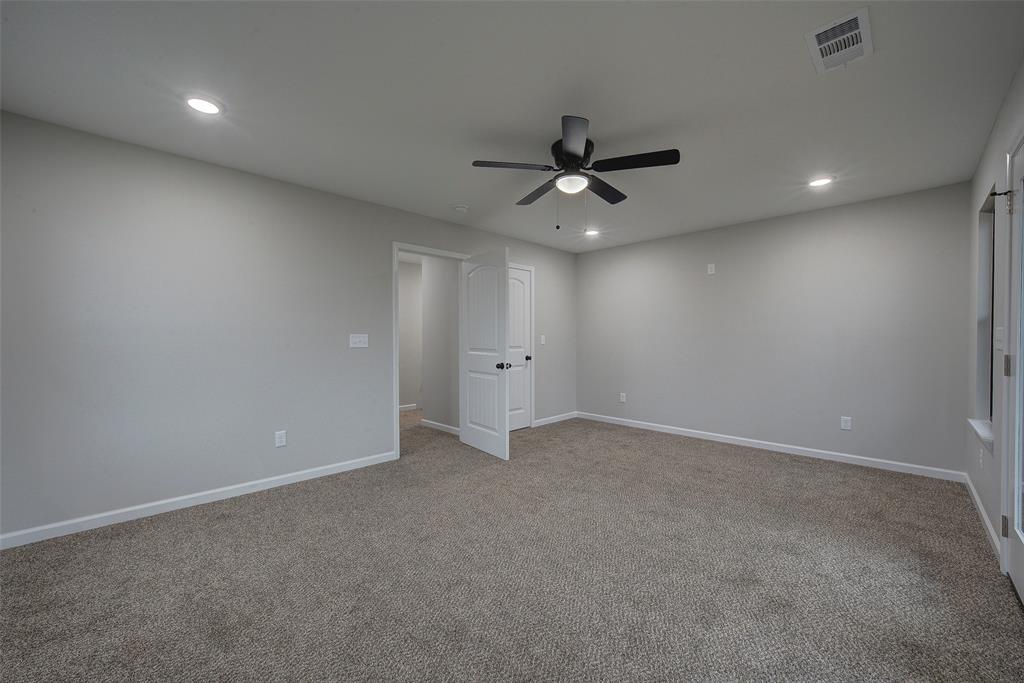 283 Lake Village Drive Property Photo 29