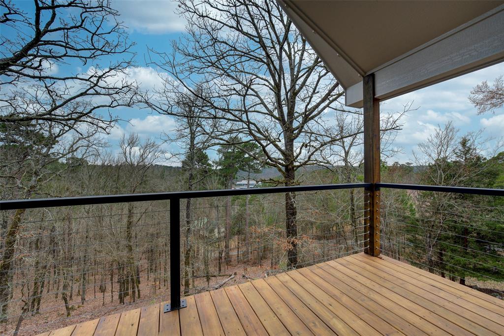 283 Lake Village Drive Property Photo 30