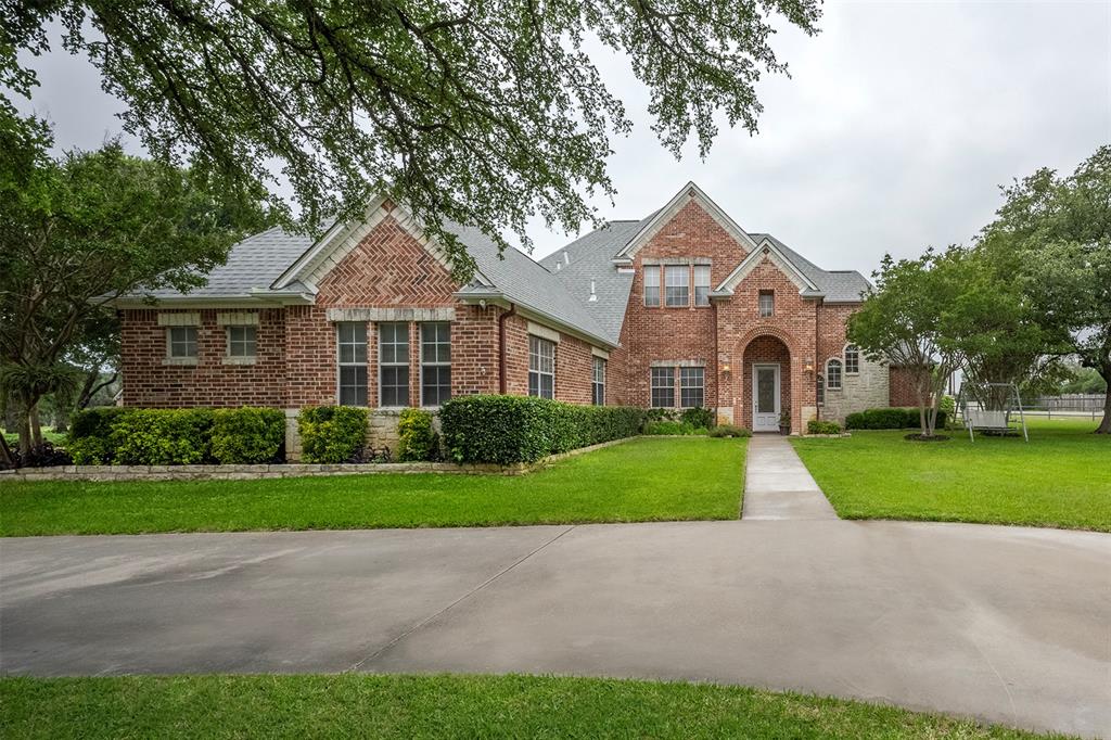 100 Fredricksburg Court Property Photo