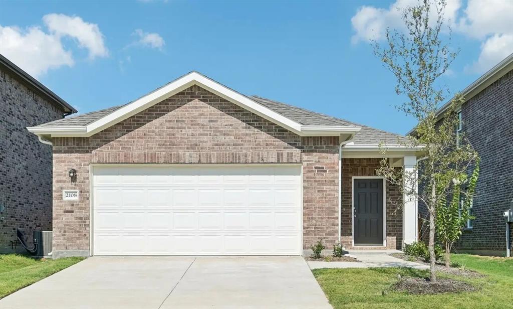4525 Wood Fern Road Property Photo