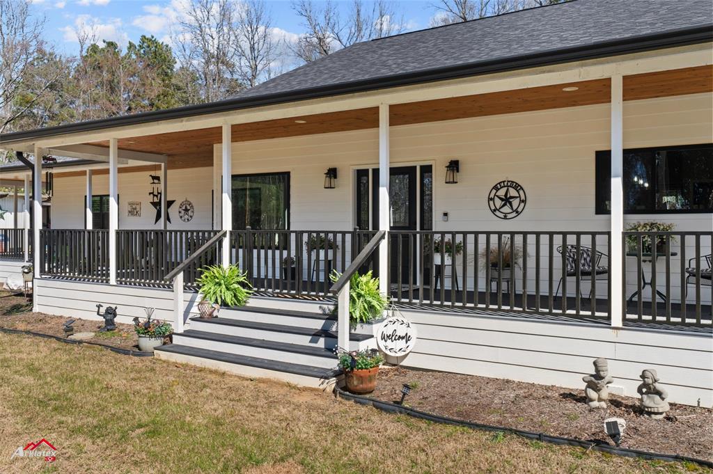 6270 N Us Hwy 259 Property Photo