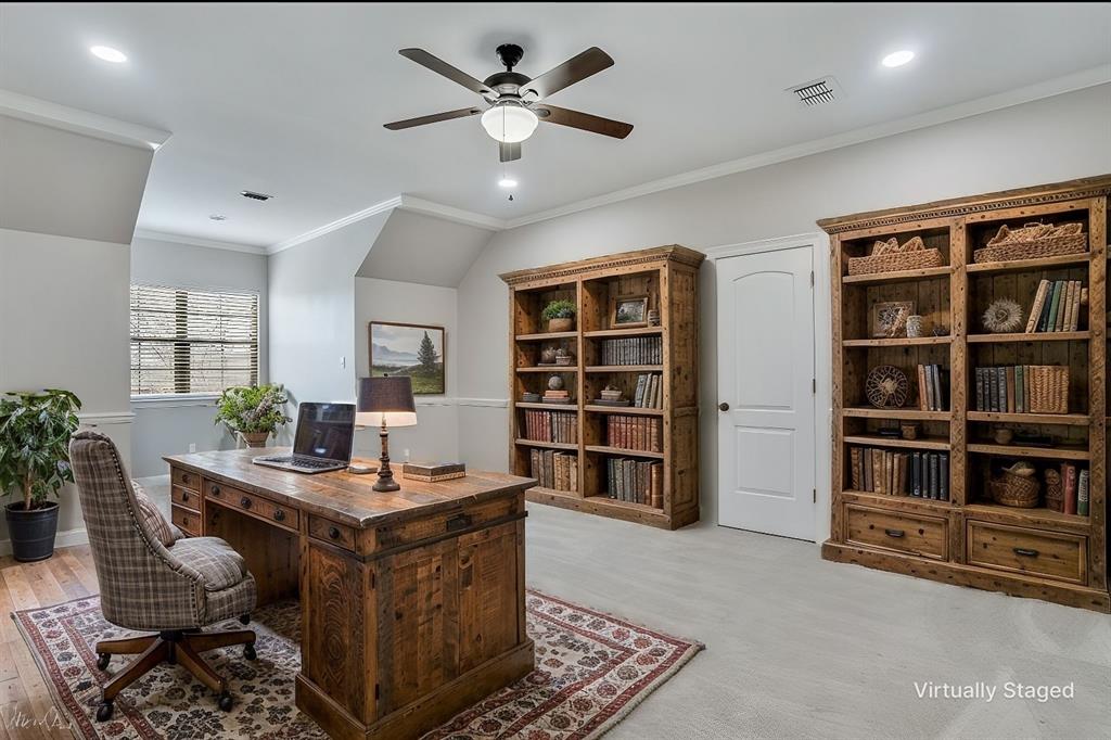 528 Hunters Run Property Photo 28