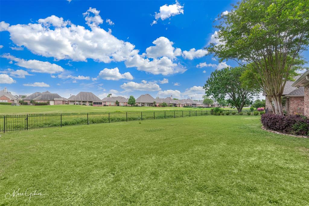 528 Hunters Run Property Photo 31