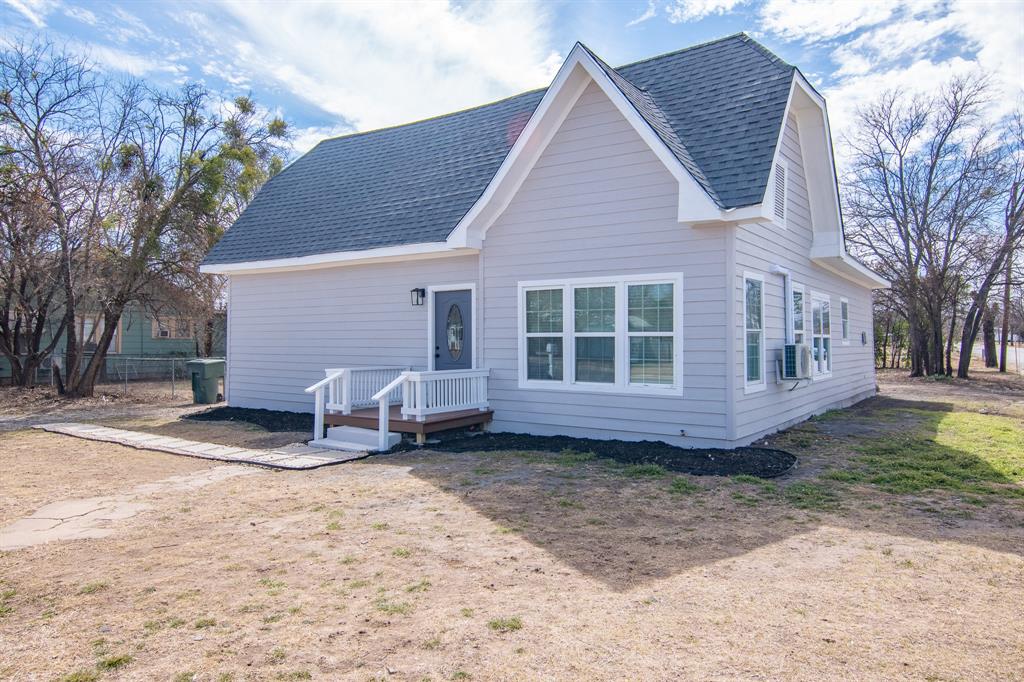 1901 Southside Drive Property Photo