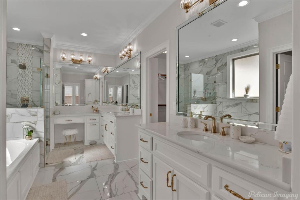 704 Calcasieu Pass Property Photo 24