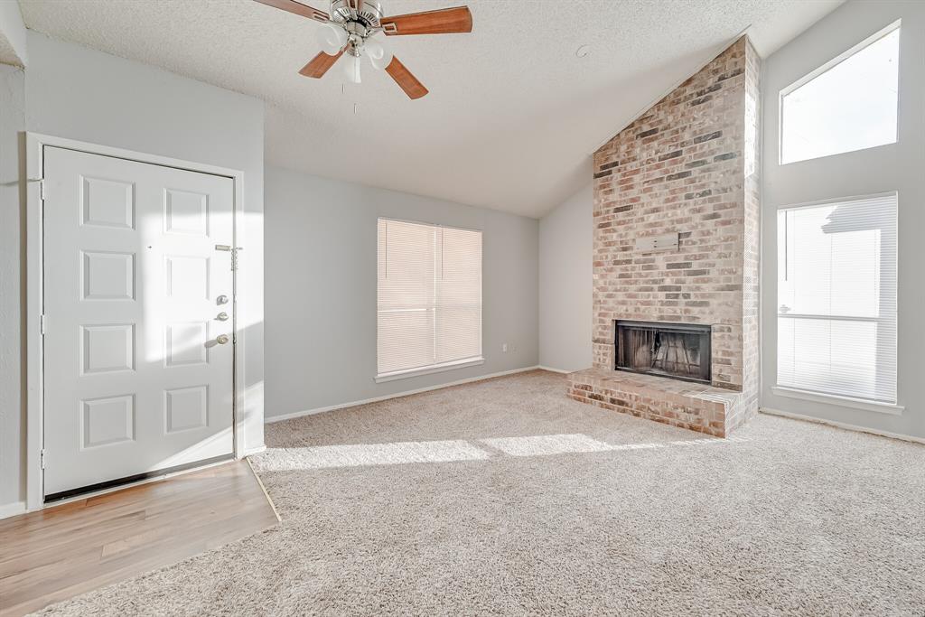 Shackelfor Real Estate Listings Main Image