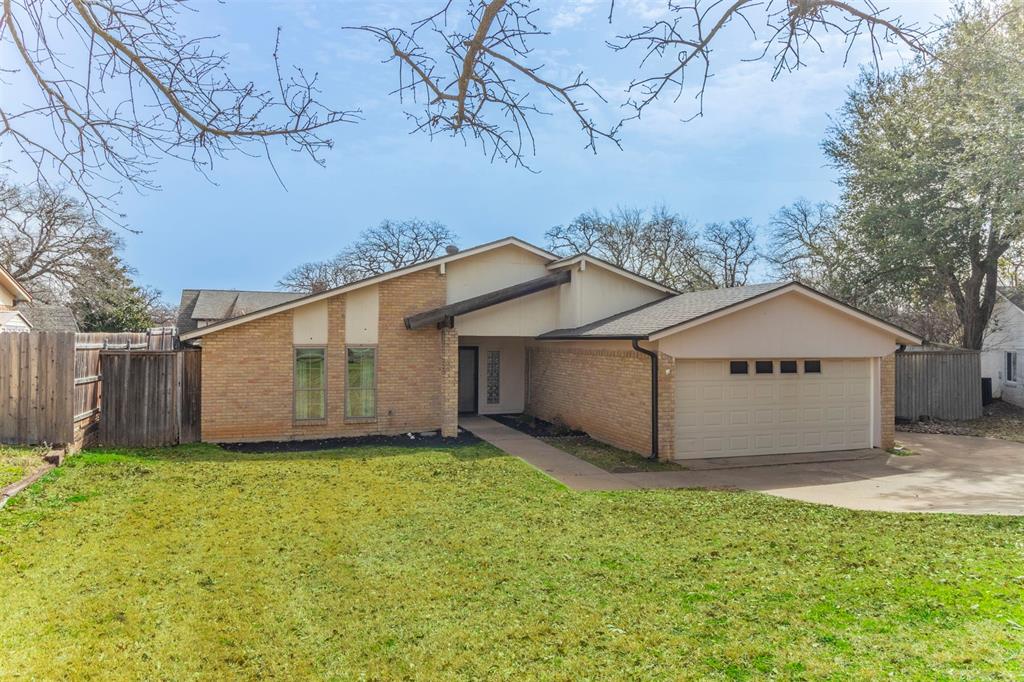 3704 Wisteria Lane Property Photo