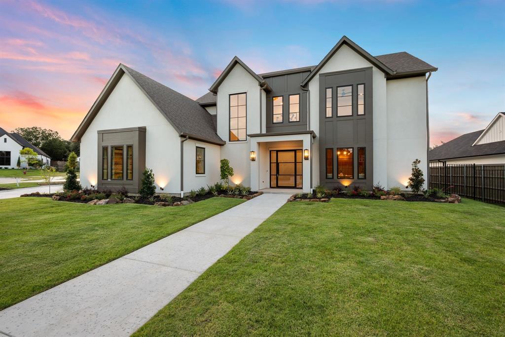 2512 Pointe Court Property Photo 1