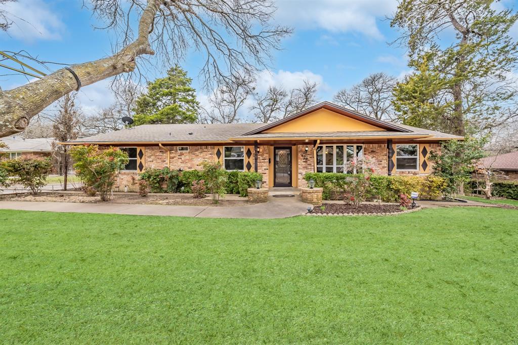 405 Pecan Drive Property Photo