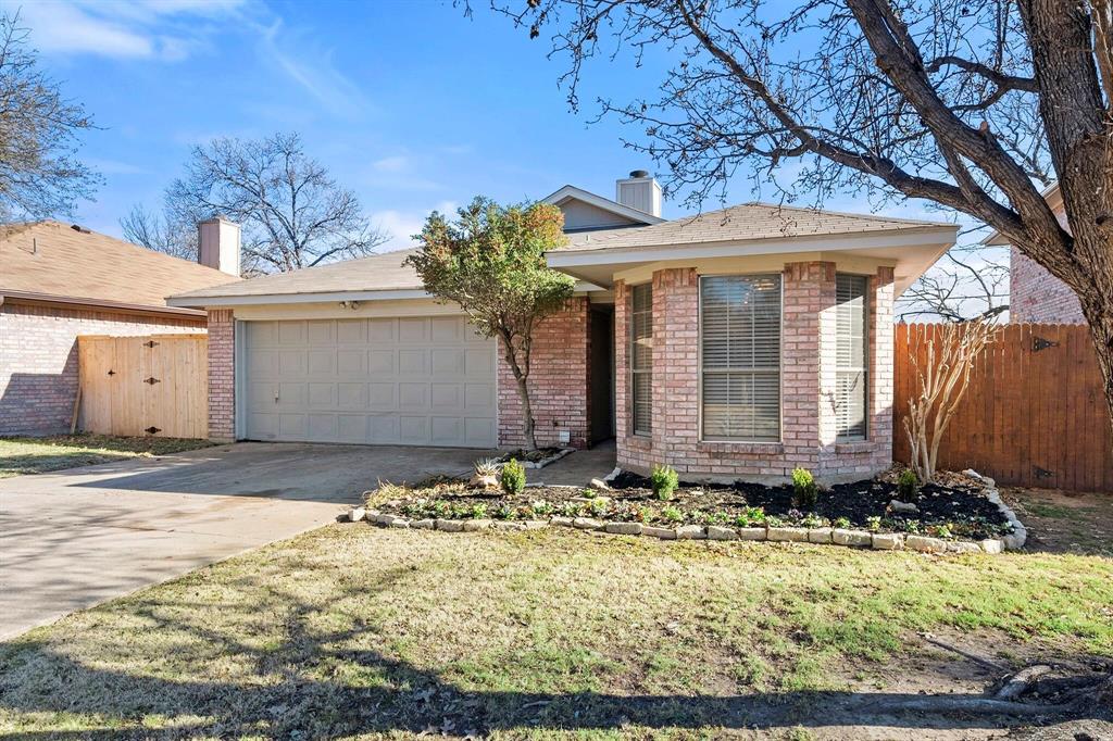1402 Ivy Creek Drive Property Photo