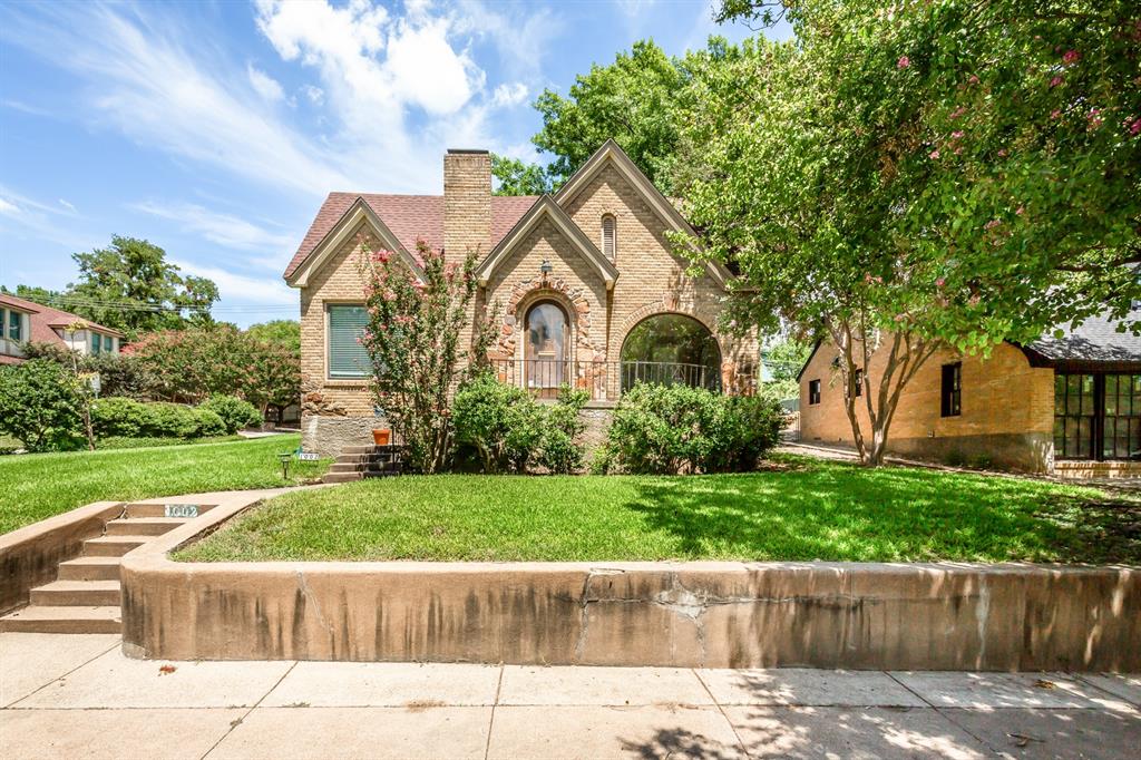 1002 Valencia Street Property Photo