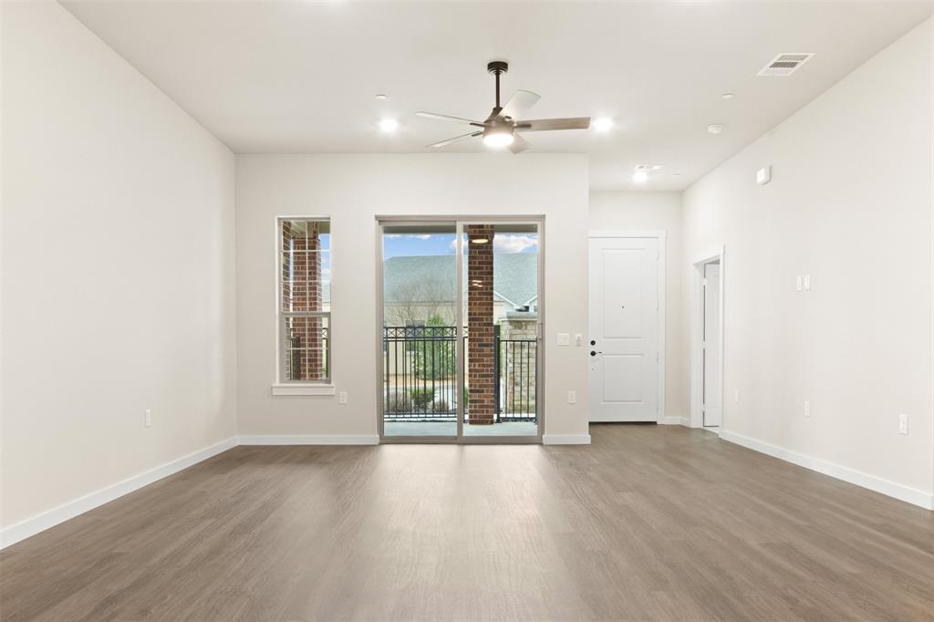 7247 Sauvignon Way Property Photo 6
