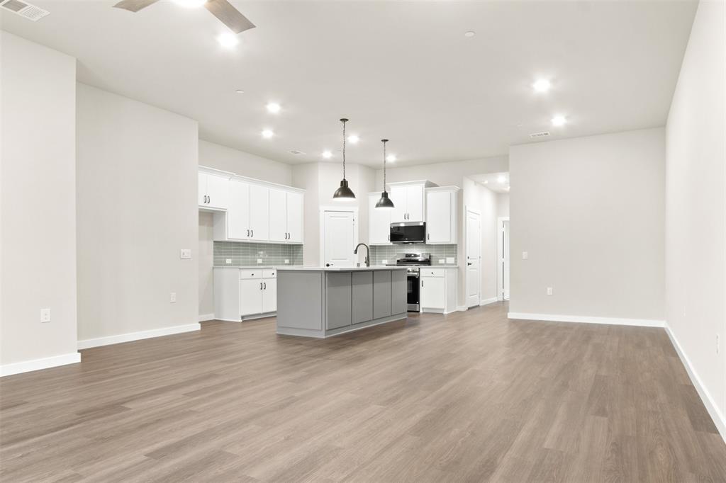 7247 Sauvignon Way Property Photo 8