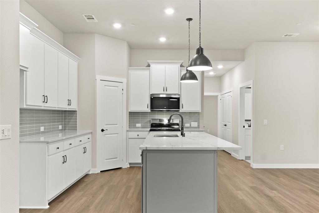 7247 Sauvignon Way Property Photo 12