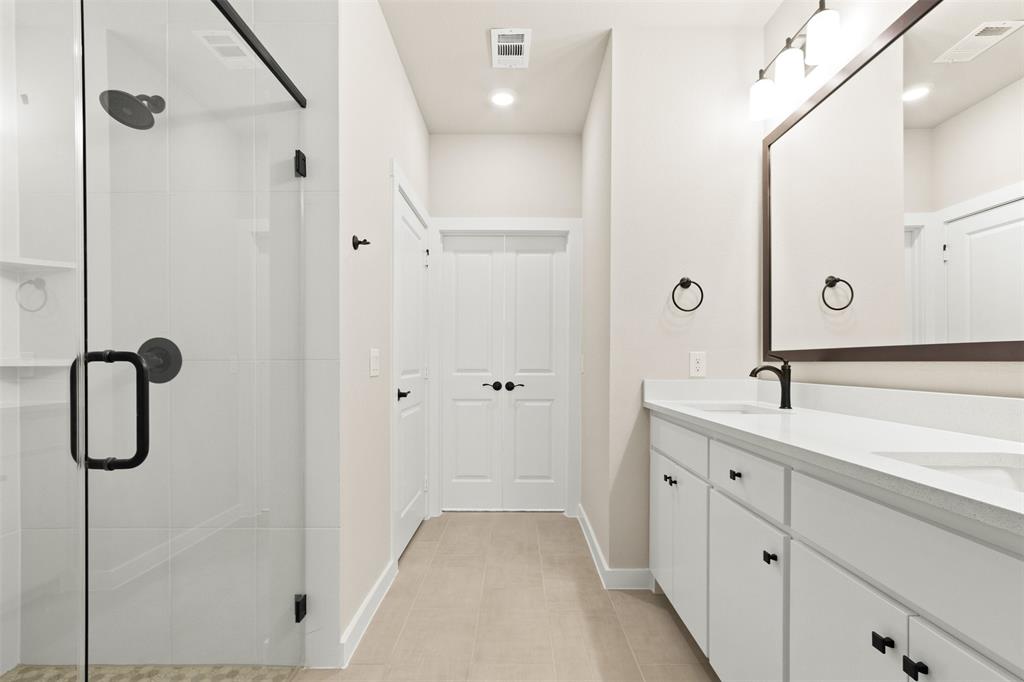 7247 Sauvignon Way Property Photo 17